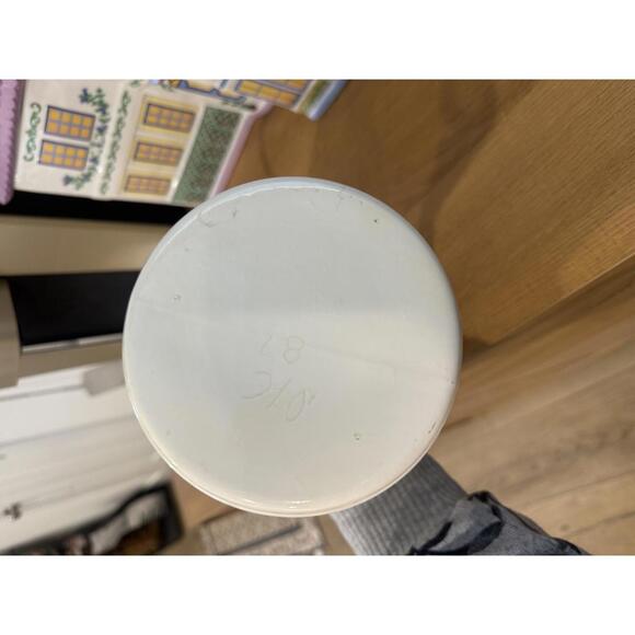 Vintage Ceramic Teapot with Goose Design - Picture 3 of 3